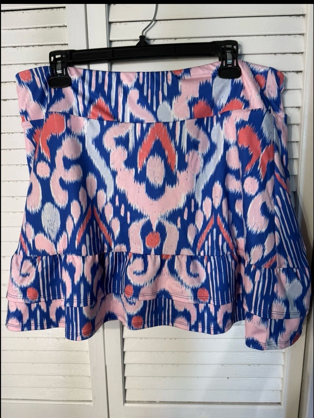 Women’s Crown & Ivy Pull On Stretch pink & Blue Print Ruffle Hem Skort XL